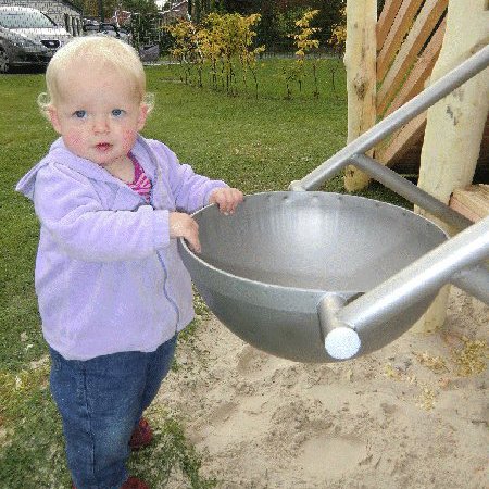 Bucket Sand Swing Complete With Stand Manufactured In Stainless Steel